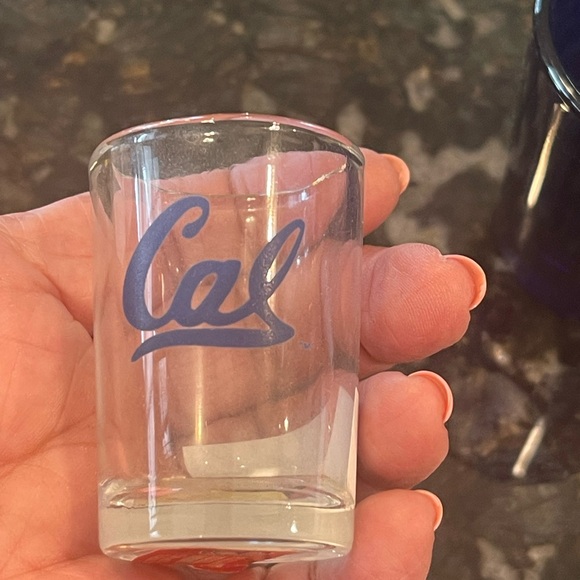10 shot glasses with locations - Picture 5 of 11